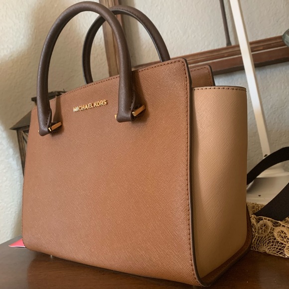 Beautiful medium Selma satchel ♥️ - Picture 6 of 7